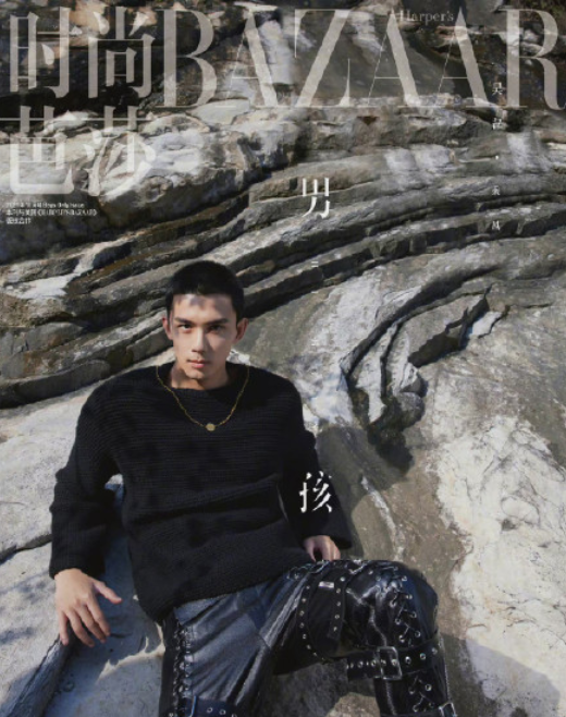 男星十月写真出炉!王一博废墟中男人味爆棚,杨洋荒野拍摄显个性