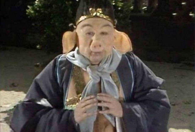 猪八戒出生后为何要咬杀生他的母猪迫害其他兄弟姐妹