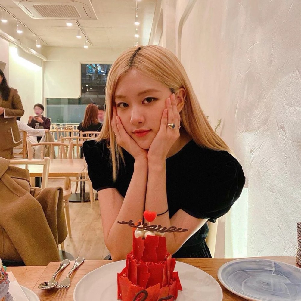 blackpinkrose高清头像