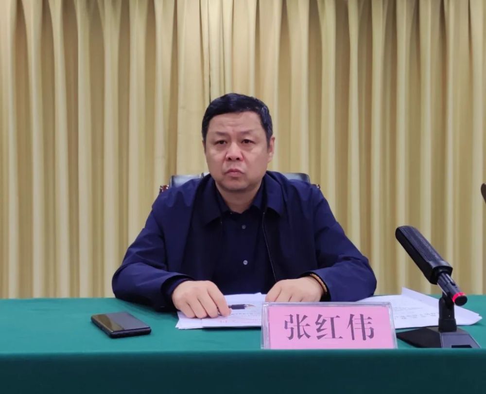 会上,县委统战部副部长,民宗局局长任占奎对当前民族宗教重点工作进行