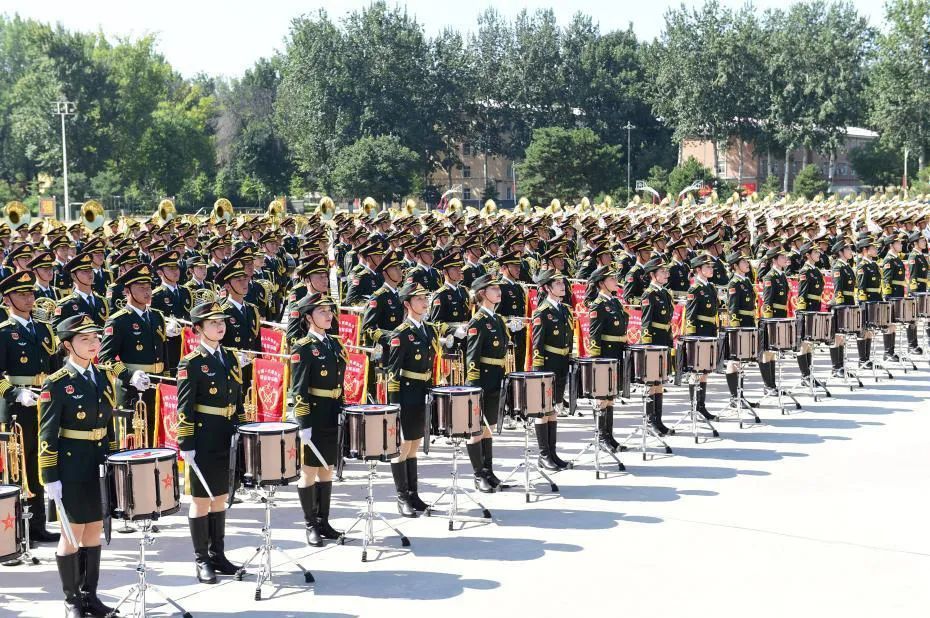 2019年,作为解放军联合军乐团成员,参加国庆70周年阅兵任务,以出色