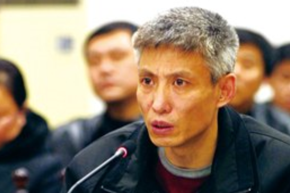 21年前沈阳黑老大刘涌入狱,14名律师帮他辩护,最终结果怎样?