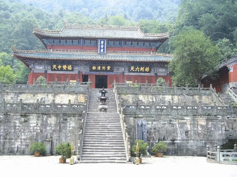 一生值得去爬的100座山峰(13)——道教名山之首武当山