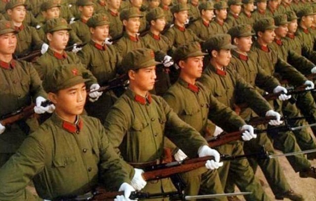 在退伍的老兵们的心里,他们常常将自己部队的番号视为自己与行伍生涯