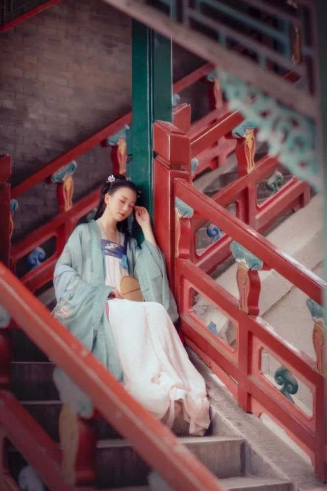 拍照技巧古风人像怎么拍才能更有风韵