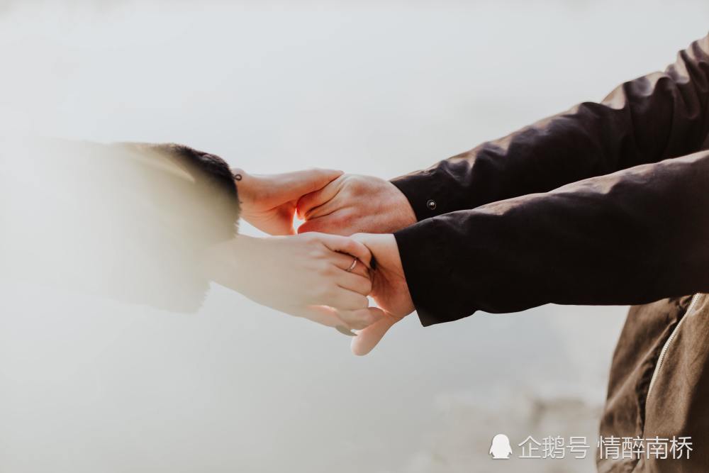 这4个"亲密行为",已婚夫妻经常去做,可以让彼此更恩爱