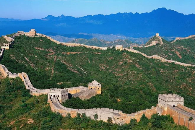 长城的尽头为什么建在海里,网友表示:这就是中国古人的智慧