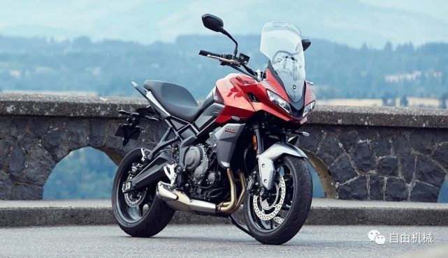 凯旋中排量再添力作,tiger sport 660中排量adv发布丨