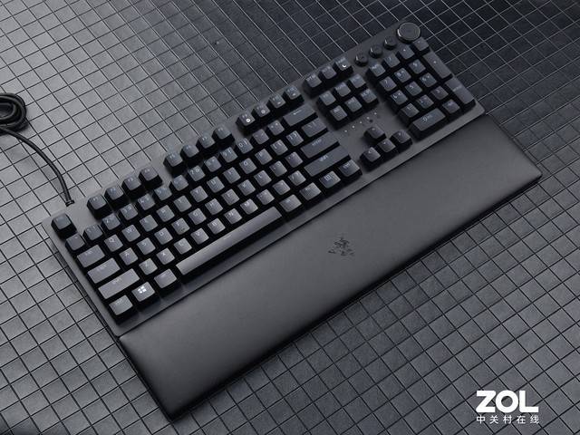 雷蛇猎魂光蛛v2光轴机械键盘使用的razer hyperpolling技术以及8000