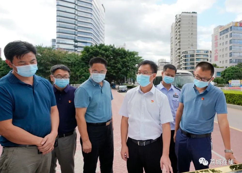 区委书记实地调研城市品质提升和道路交通项目建设及安全隐患整改工作