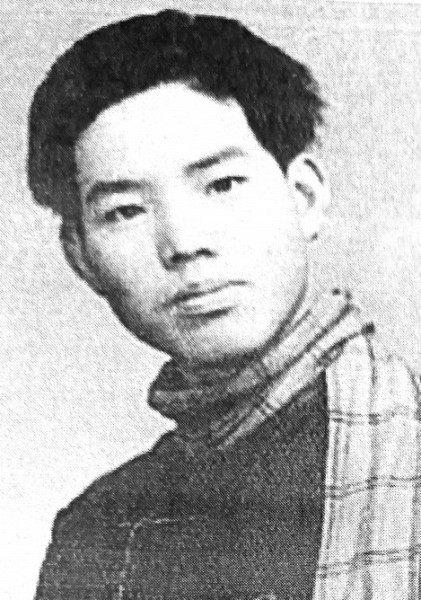 作者18岁时 乐和城旁,与府后街相交,这里就是旧时府正街附近 1947年