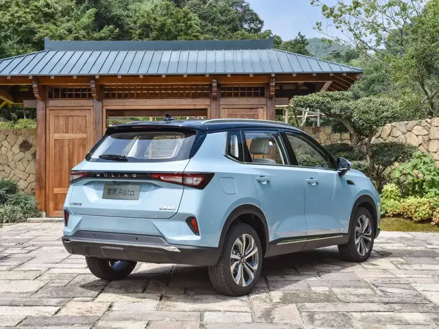 五菱首款银标suv,售价6.98万起,五菱星辰值得入手吗?