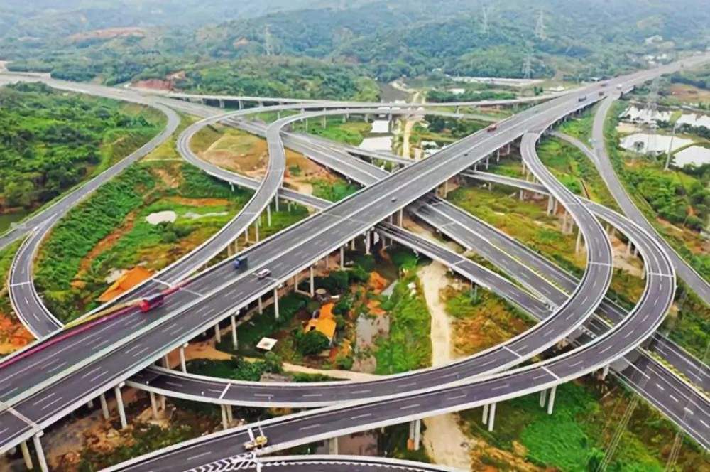 重庆高速公路 资料图