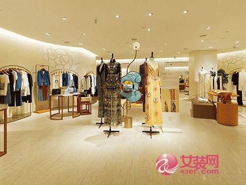 大连等全国各大城市的高端商场已拥有了200多家自营专卖店和加盟店铺