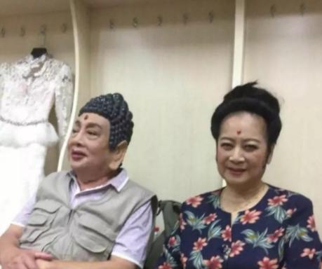如来佛扮演者朱龙广去泰国逛佛庙却发现佛牌上画的是自己