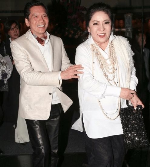 向太20岁和关之琳合照明眸皓齿惹人怜难怪向华强没娶关之琳