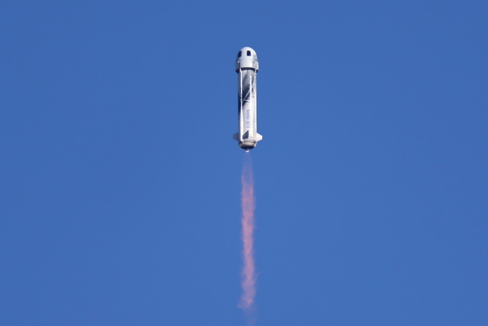 (外代一线)美国蓝色起源公司完成第二次载人太空飞行