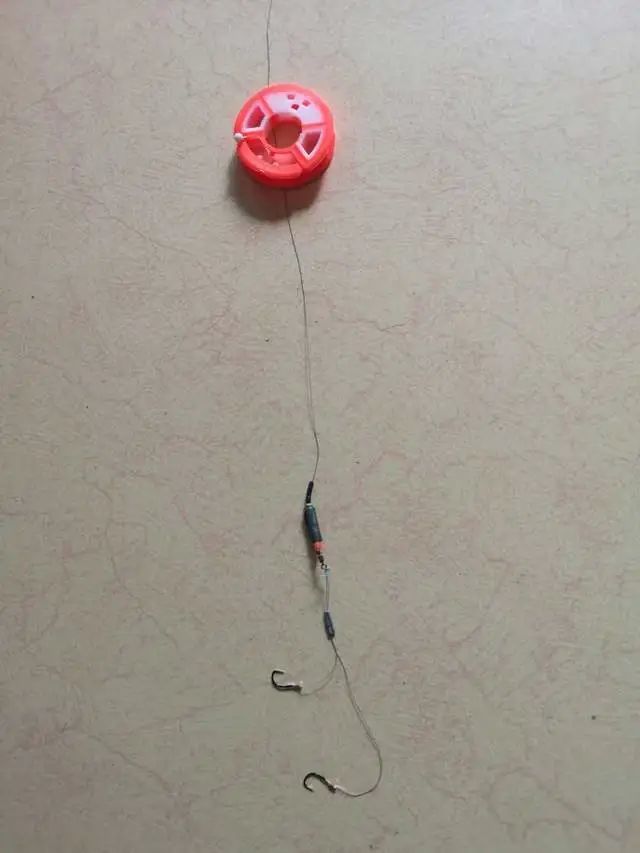 野钓如何告别:刚才跑了一条这么大的!线组绑法很重要