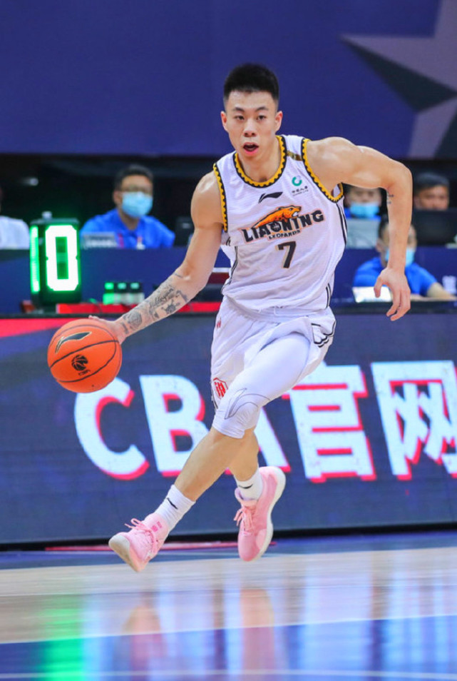 单场6次抢断前锋持球过半场暴扣之外辽宁对张镇麟有更大野心