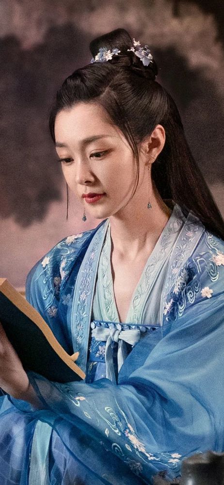 1031期壁纸冷艳美女壁纸