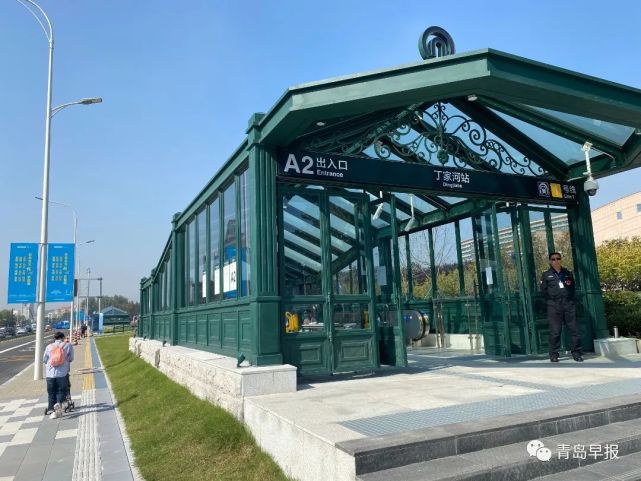 列车9时14分在团岛站进入海底隧道, 9时20分到达凤凰岛站, 短短几分钟