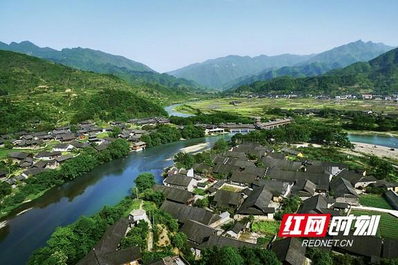 新鲜出炉!湘西四地入选湖南特色文旅小镇精品旅游线路
