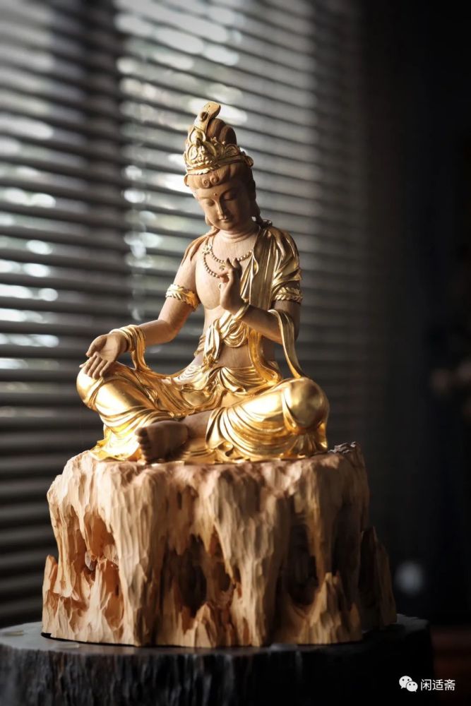 佛像艺术摆件黄杨木贴金观自在菩萨