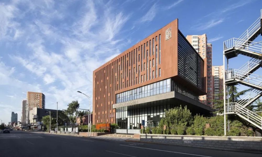 多层办公建筑设计:北京人民美术出版社新址/案例
