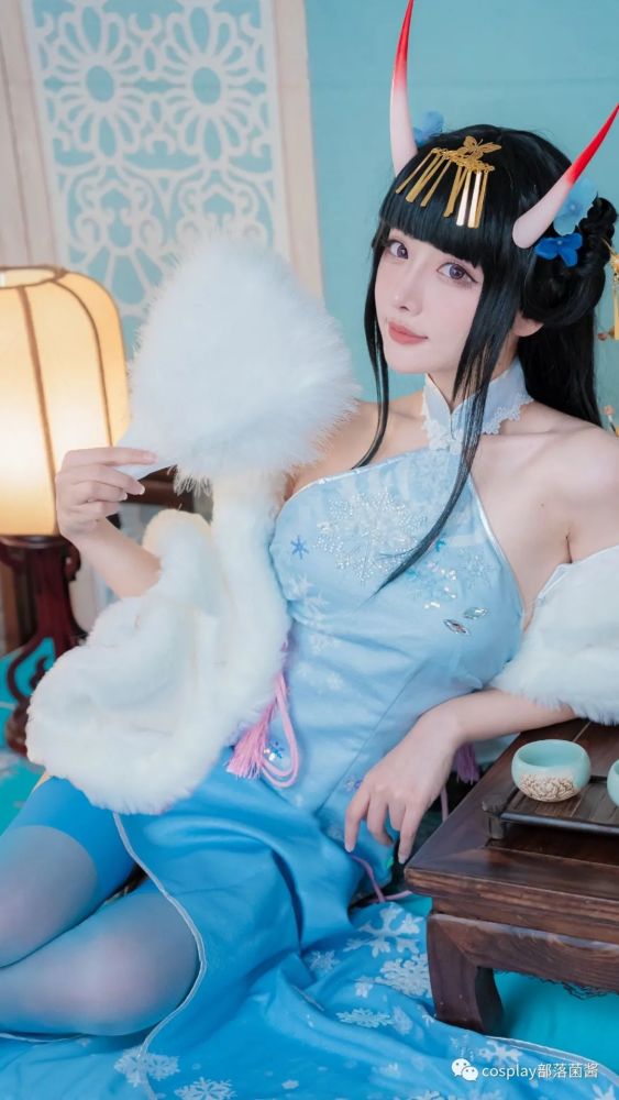 cos:碧蓝航线旗袍能代冬雪沁香cos正片@紫氯氯