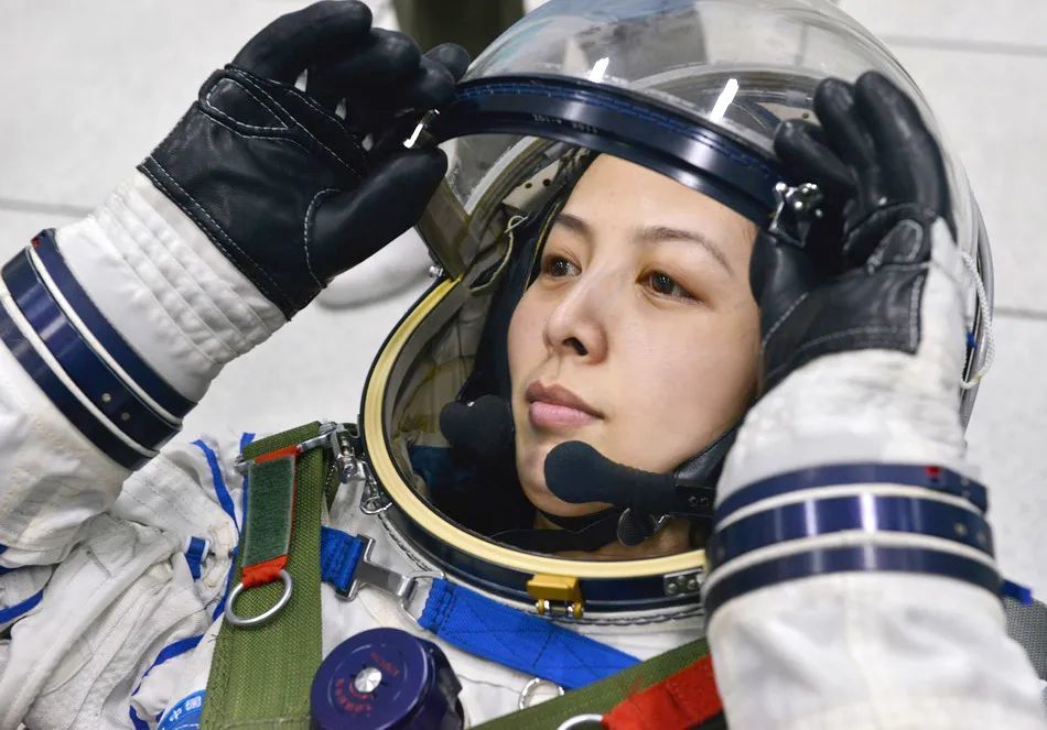 妈妈去给你摘星星中国空间站将迎来首位女性航天员