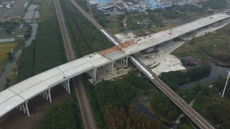 今晚八点半|观音山隧道将实行临时交通管制;全国住房公积金小程序上线