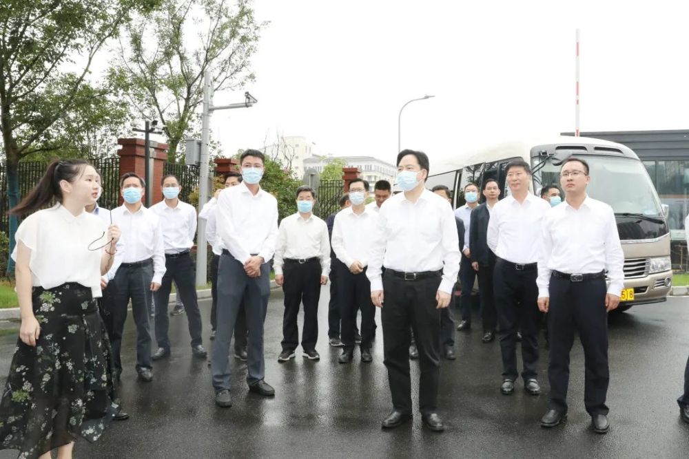 蒋锋,方国强,市政府党组成员陈志良,狄志强,区领导李超鲲,钱云杰,芮