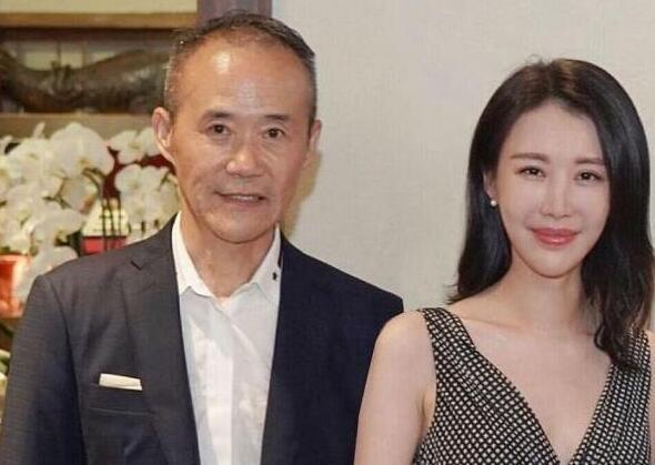 王石的老婆田朴珺终于搭上了英国贵族!