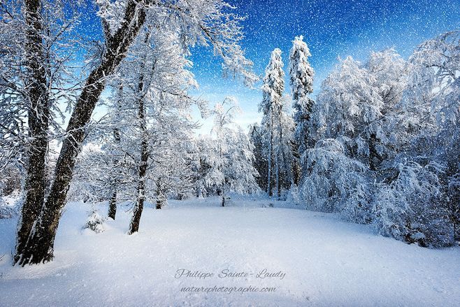 初雪唯美文案适合初雪发朋友圈的文案第一场雪文案