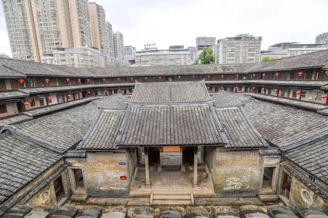 梅州泰安楼中国五大民居特色建筑之一极具地域文化特色