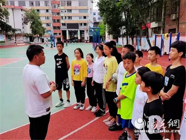 汉滨区培新小学:构建 "1 x"课后服务体系 重塑育人新