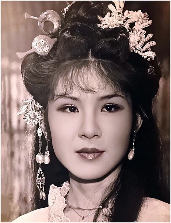 被冤枉,抹黑20年,"西门无恨"杨钧钧真如想象中那般不堪吗?