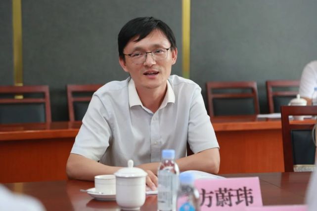 副教授徐星美,中国人民大学文学院教授陈满华,中国人民大学苏州校区