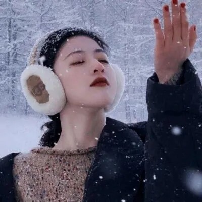 女生头像|提前预约一起看雪吧