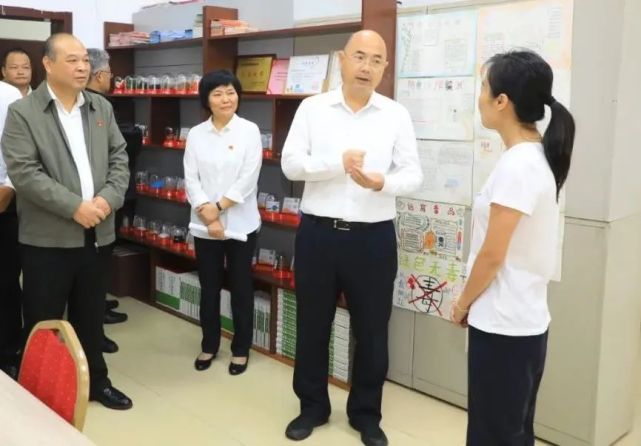 王瑞军指出,按照统一部署,韶关95个乡镇已圆满完成党委换届任务,镇级