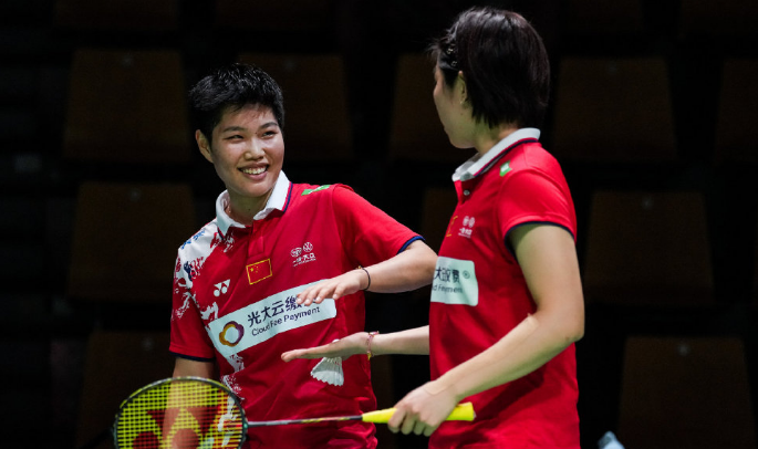 女双:李汶妹/黄东萍2-0松友美佐纪/松山奈未