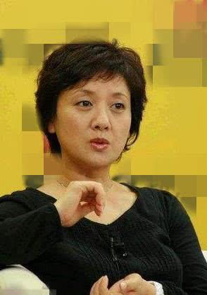 邓婕到底有什么魅力为什么张国立不顾一切要和她在一起