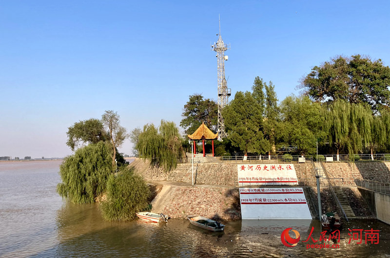 示范带南起开封西湖,北至黑岗口引黄闸,西起大王庙遗址,东至柳园口