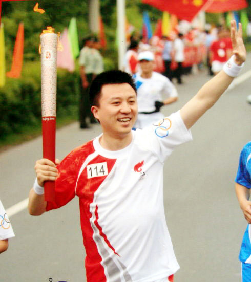 《新闻联播》主播潘涛:45岁当北漂,与小妻子的幸福背后有艰辛