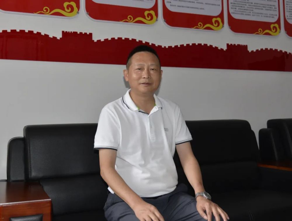 王虹,男,汉族,1967年出生,慈利县零阳镇人,曾任慈利县新城区管委会太
