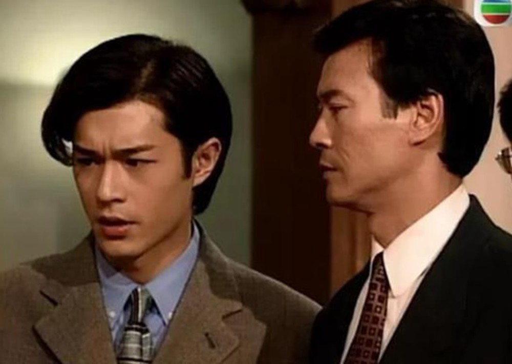 此前他们俩还合作过《天地男儿》,古天乐演的是郑少秋的侄子.