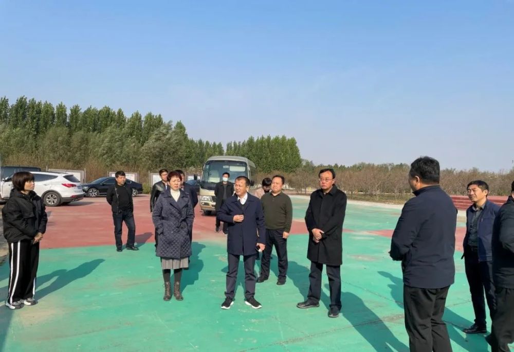 内蒙古自治区敖汉旗人大常委会主任张希生来邱考察学习
