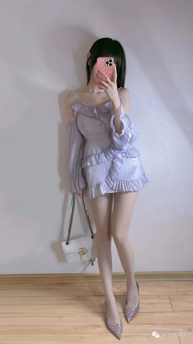 袜袜:@九尾紫瞳jiuweizitong 出境:miko酱ww