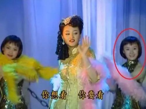 5位"龙套"出身的女星,赵丽颖孙俪赫然在列,你更喜欢哪