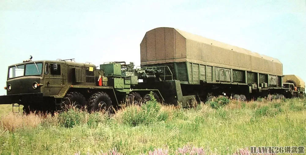48个驱动轮:苏联战略火箭部队的巨型公路列车 专门运送洲际导弹
